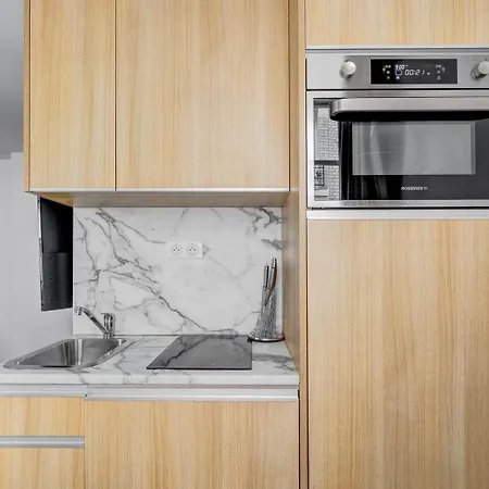 156 Marlene - Superbe A Paris. *